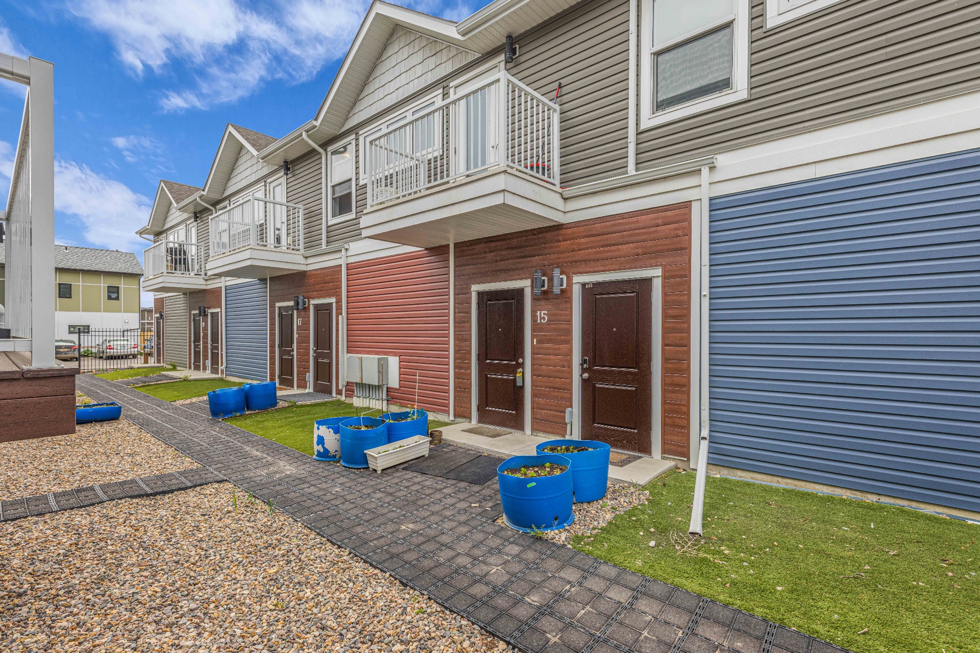 萨斯卡通【Optimist Park 对面 | 河西小户型2房联排 | 带车库】--林与唐地产